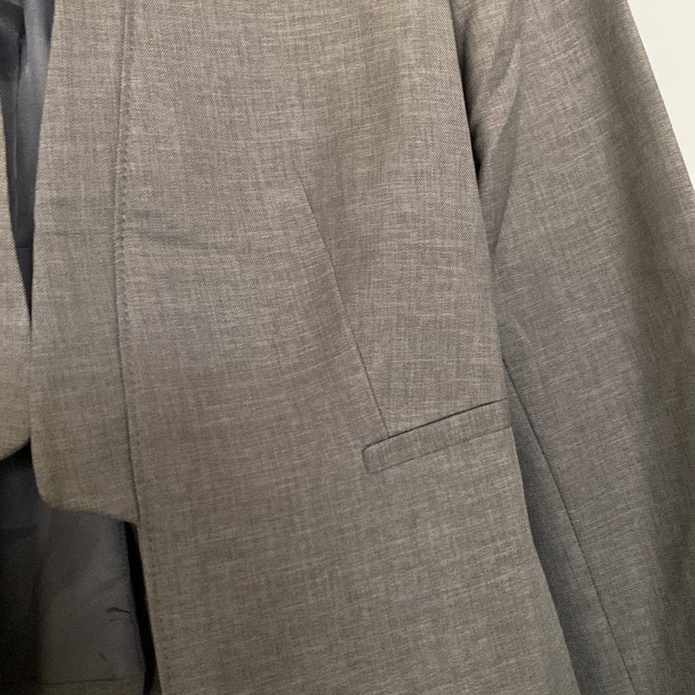 New Suit Coat Size 8 - Picture 2 of 5